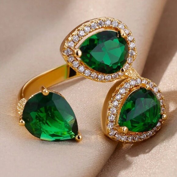 GREEN- WEDING RING NYC - Picture 2 of 2